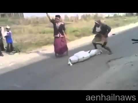 بالفيديو _ سقوط جنازة من النعش