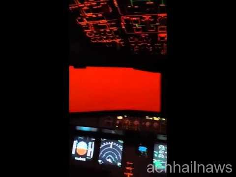بالفيديو – موجة الغبار من داخل كابينة الطائرة