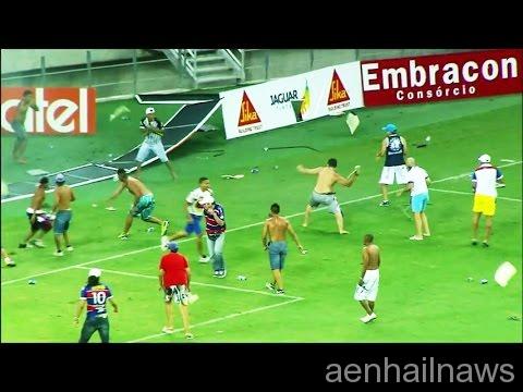 بالفيديو : أعنف اشتباكات في تاريخ كرة قدم بين جمهور فريقين