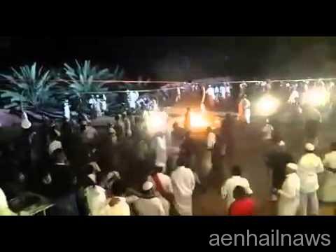 شاهد: مشاجرة عنيفة بين جموع غفيرة من المواطنين بسبب لعبة الموت