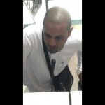 شاهد: ماذا خرج من هذه الجرة بعد كسرها