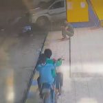 بالفيديو: معلم مصري يعتدي بالتلزيخ على طالب بسبب الدروس الخصوصية
