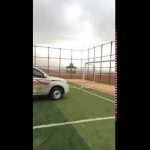 بالفيديو: لحظة القبض على نشالين بالحرم المكي بعدما رصدتهم كاميرات المراقبة
