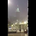 فيديو مروع : شاهد لحظة سقوط مغامر من أعلى بناية في الإمارات بعد فشل تجربة إطلاقه
