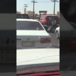بالفيديو: شاب ملثم يقوم بعملية سطو مسلح على مركز تجاري ويسرق الآف الريالات