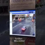 بالفيديو … مهايط شتوي لشاب يستخدام سلاح رشاش لإشعال النار بالمشب