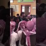 بالفيديو: خلاف بين احد المحتسبين ومالك مطعم جديد بسبب اغنية الافتتاح
