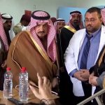 بالفيديو : إعلامي كويتي يشعل النار بضيف برنامجه … ومطالبات بملاحقته قضائياً