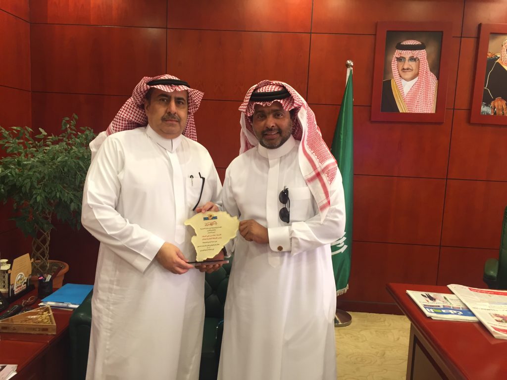 لرئيس الغرفة التجارية بحائل الأستاذ خالد بن علي السيف على دعمه لها لرئيس الغرفة التجارية بحائل الأستاذ خالد بن علي السيف على دعمه لها