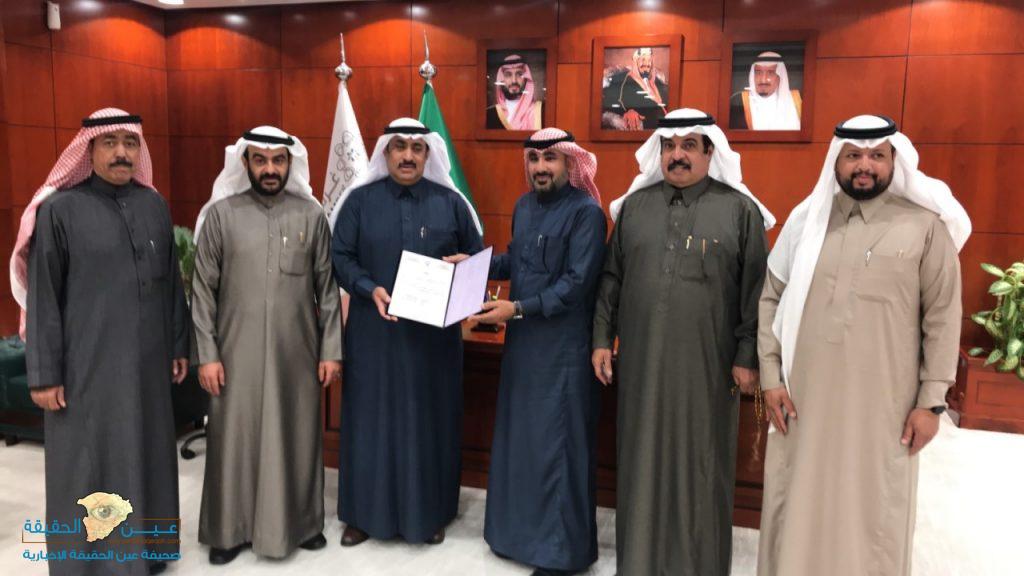 نادي الطائي يقدم التهنئة لرئيس مجلس إدارة الغرفة التجارية بحائل الأستاذ نادي الطائي يقدم التهنئة لرئيس مجلس إدارة الغرفة التجارية بحائل الأستاذ
