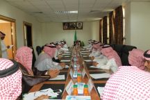 محافظ بقعاء يعقد اجتماعا مع وفد من وزارة الاقتصاد والتخطيط