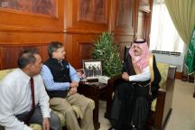 أمير حائل يستقبل السفير الهندي لدى المملكة