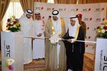 ويدشن مشروعات STC لتوسعة شبكة الجوال بالمنطقة