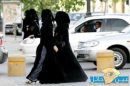 بطولة المعاكسات و يصطدن الشباب بـ «المخصرة» (صـــور) # نواعـم يقلبن الطاولة في تقمص