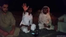 فيديو: وزير الداخلية يكرّم منشدي يا عاصب الراس ويلك السعودية بنص مليون ريال