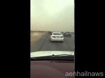 بالفيديو : مطاردة بين مواطنين و” شخص  ” سرق سيارة تاهو
