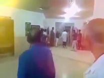 بالفيديو: مضاربه في مستشفى بين عائلتي الأب والأم بعد خلاف على اسم المولود