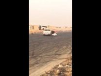 بالفيديو: سقوط شاب وتدحرجه من سيارة درباوي اثناء التفحيط
