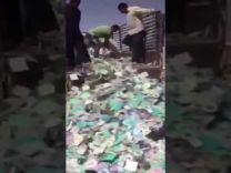 بالفيديو: صاحب أشهر محلات التسجيلات الغنائية بحائل يقرر ترك المجال.. ويتلف الأشرطة والسيديهات