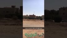 بالفيديو : مواطن يغلق طريقا بحي الجزيرة الرياض لسبب غريب !