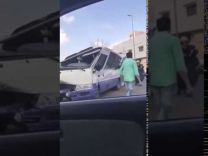 بالفيديو والصور: وفيات وإصابات في حادث اصطدام مروع لحافلة مدرسية في المدينة المنورة