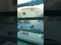بالفيديو … منع رجل أمن إرهابييْن من الاستيلاء على دورية بالرياض