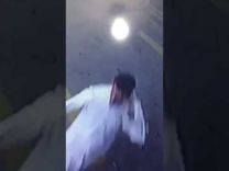 بالفيديو : كاميرا مراقبة بمحطة وقود بالخبر تترصد لص حاول سرقة سيارة أحد المواطنين