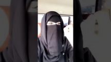بالفيديو .. عبر “سناب شات” سيدة تقود سيارة شاص وتذهب للصناعية .. وتتجول بمفردها
