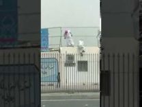 بالفيديو … هروب طلاب ثانوية من المدرسة
