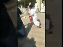 طلاب يقتحمون مقصف مدرستهم ويرثعون بمحتوياته