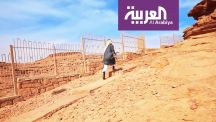 إعلامي يسخر من لاعبي المنتخب بحركات غريبة على الهواء..
