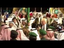 الملك سلمان والرئيس “ترامب” يؤديان العرضة السعودية