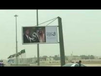 يظهر فيه الاستقبال الكبير.. مرافق لـ ترامب ينشر فيديو من داخل موكب الرئيس الأمريكي بالرياض