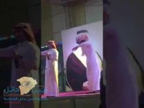 إعادة القبض على منشد “الداب”.. ومنع حفلات المنشدين إلا بشرط