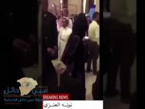 بالفيديو : شاهد مشاجرة فتاة مع أمن فندق