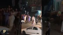 فيديو: شاهد حجاج شيشانيون يمارسون طقوس غريبة بأحد شوارع مكة