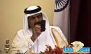 خلال زيارة رسمية للهند #أمير قطر مشغول بهاتف الآيفون