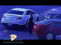 بالفيديو… لأول مرة فتاة تسرق سيارة من أمام سوبر ماركت