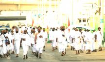 بالصور:الحجاج يتوافدون إلى منى لقضاء يوم التروية