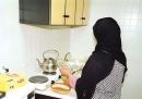( 8000) ريال لكفيلها بعد رفضها العمل في المنزل #الشرطة تلزم خادمة بدفع