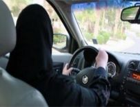 طالبة في حائل تقود سيارة بدلا عن سائقها وتذهب به إلى منزله!…