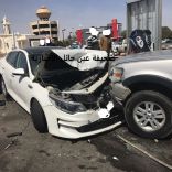 قبل قليل حادث اصطدام 4 سيارات عند إشارة الزيتون بمدينة حائل