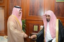 مدير المعهد العلمي بحائل السائح يزور أمير المنطقة