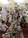يكرمون الطلاب المميزين والمعلم عبدالكريم غازي العتيبي بمناسبة تقاعده