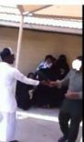 مقيمين بالحزام ويصرخ ( يالله برا)..!!#بالفيديو: رجل جوازات يضرب