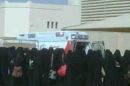 قبل قليل _ مجموعة من الطالبات بأحد الثانويات بمدينه حائل يقمنا بالاعتداء على آخرى وتنقل لمستشفى الملك خالد بمدينه حائل عن طريق الهلال الأحمر #عاجل : في حادثة غريبة من نوعها