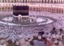 الاكتفاء بغسل الكعبة مرة واحدة في العام