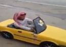 يقهر زحام مدينه الرياض # بالفيديو_ “ قزم” سعودي