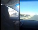 على قيادة السيارة بالرياض#بالفيديو .. مواطن يدرب زوجته