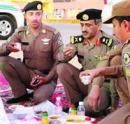 وجنوده يتناولون إفطارهم على الطريق#بالصور.. قائد “;أمن الطرق”;